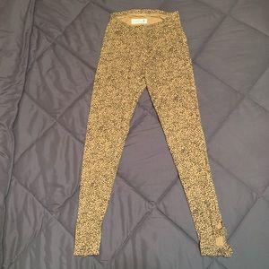 Old Navy leopard print leggings